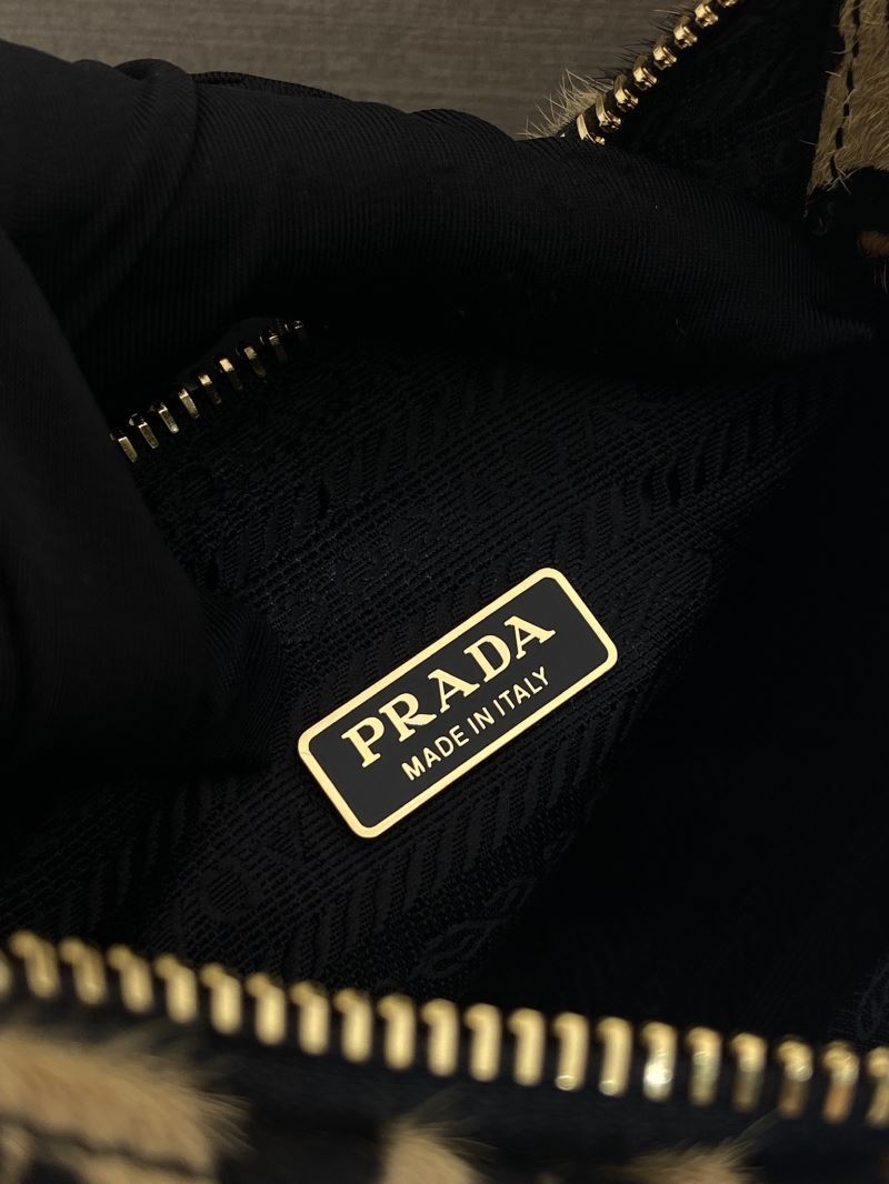 Pra*a hobo bags